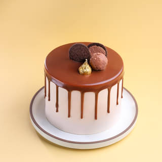 Drip Drop Tall Milk Choco Cake