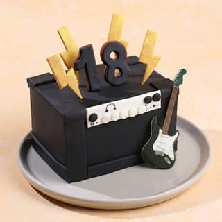 Front View of Electric Guitar Amplifier Cake Front View of Electric Guitar Amplifier Cake