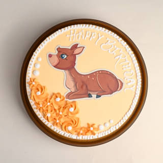 Top View of Enchanting Deer Theme Cake