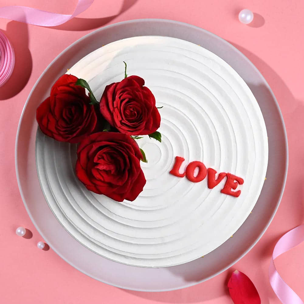 Love N Rose Cake Side View of Rose Cream Cake