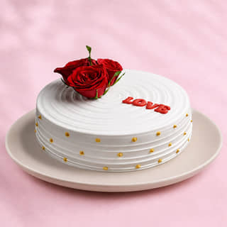Front View of Love N Rose Cake