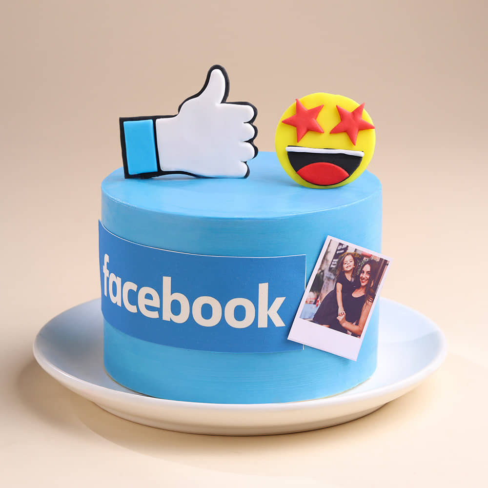Facebook Polaroid Cake