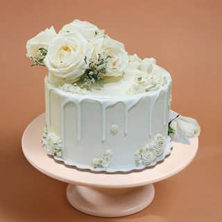 Floral Bliss Drip Cake Floral Bliss Drip Cake