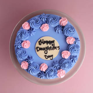 Top View of Floral Daughters Day Cake