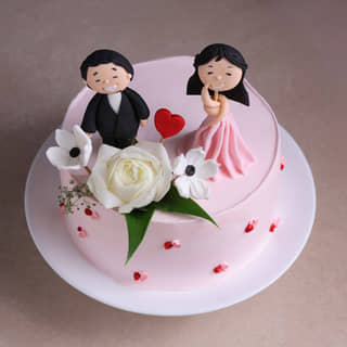 Front View of Flowers N Smiles Anniversary Cake