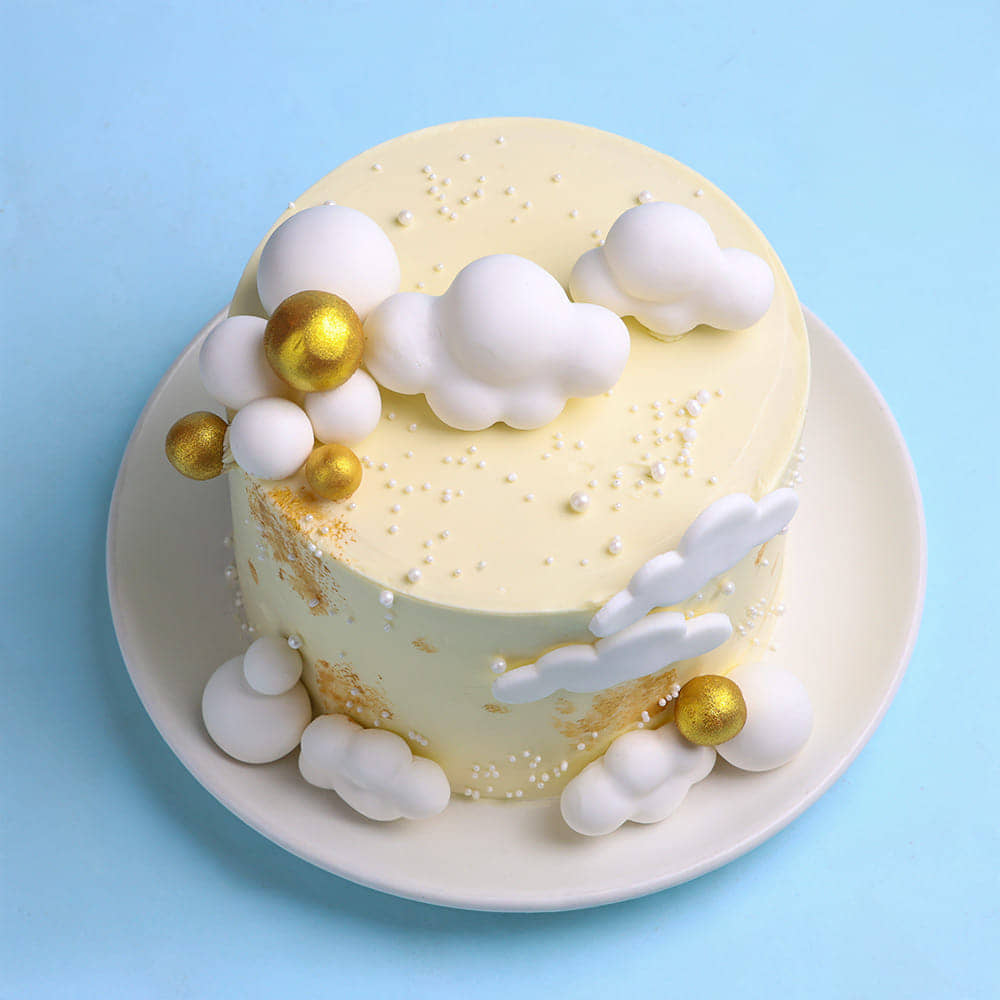 Fluffy Cloud N Pearls Cake
