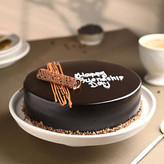 Side View of Chocolicious Friendship Day Cake