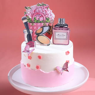 Makeup & Magic Cake
