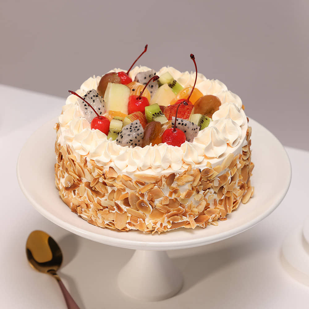Fruit Cake N Sunshine Bouquet Combo