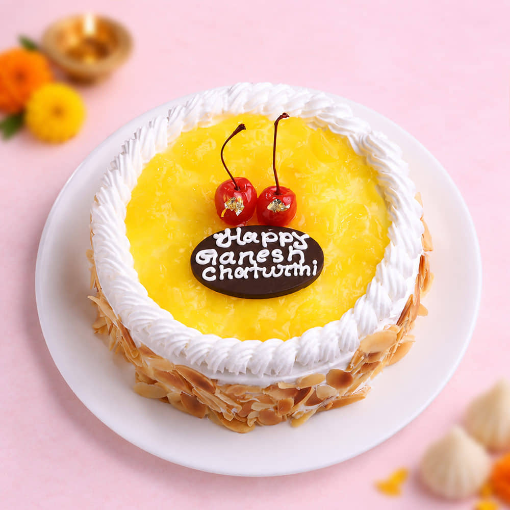 side view of Ganpati Bappa Pineapple Cake side view of Ganpati Bappa Pineapple Cake