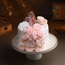 Glamorous Butterscotch Womens Day Cake Glamorous Butterscotch Womens Day Cake