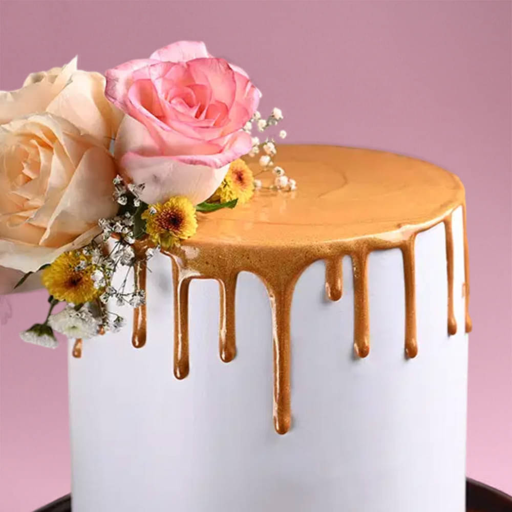 Zoomed View of Golden Memories Wedding Cake
