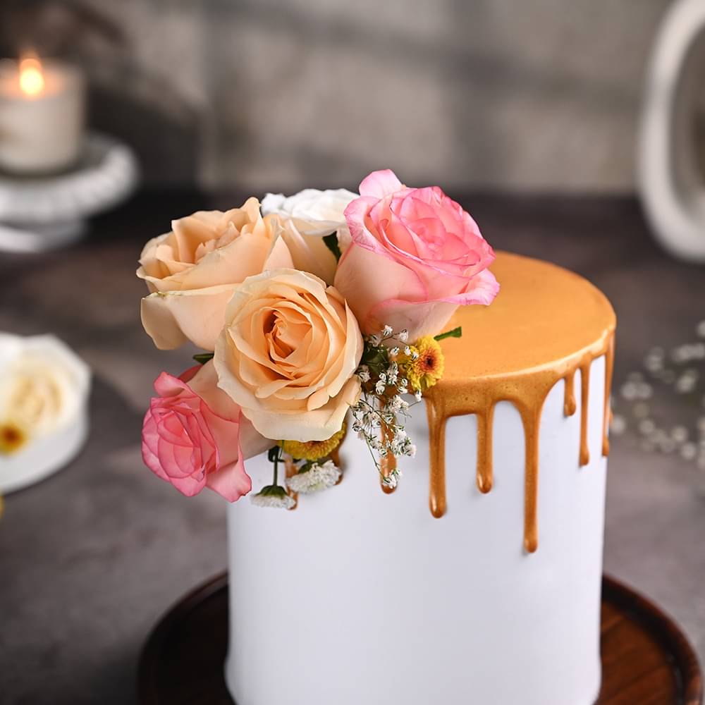 Zoomed View of Golden Memories Wedding Cake