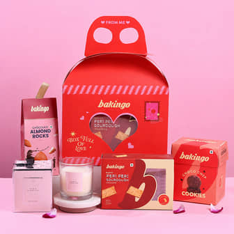 Gourmet Delights N Candle Hamper