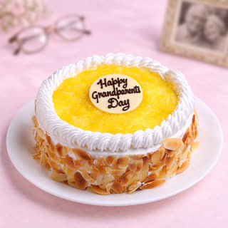 Grandparents Day Pineapple Cake Treat Grandparents Day Pineapple Cake Treat