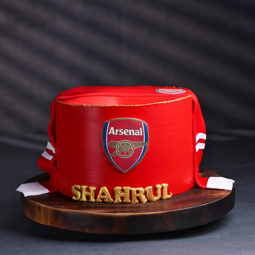 Side View of Gunners Glory Football Cake