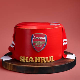 Side View of Gunners Glory Football Cake