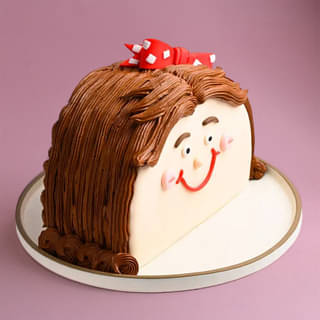 Side View of Happy Girl Fondant Half Cake