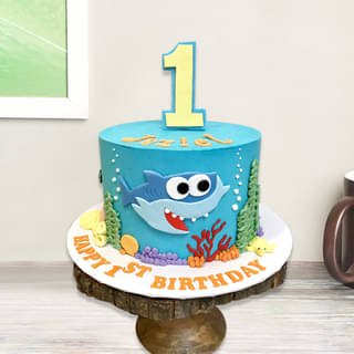 Happy Shark Seabed Cake