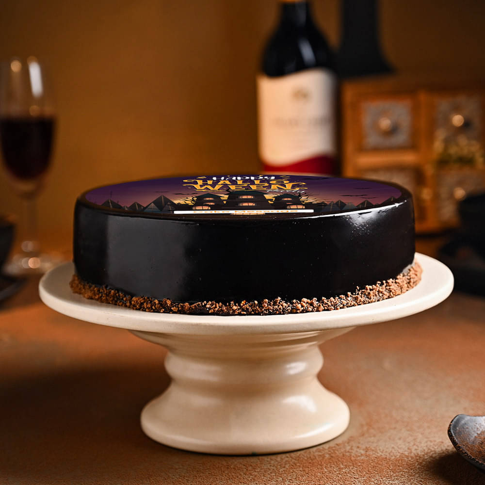 Haunted Manor Halloween Cake