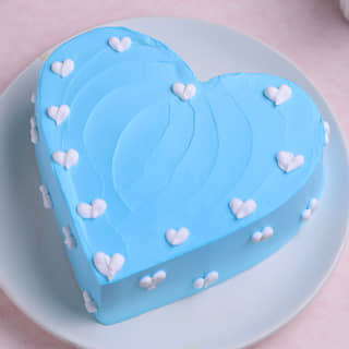 Side View Pastel Cream Cake
