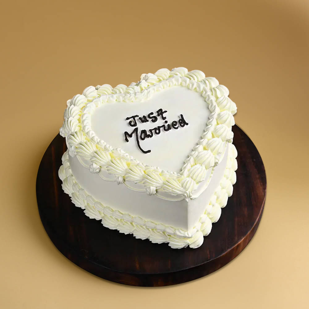 Hearty Just Married Cake