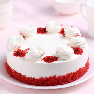 Front View: Red Velvet Cream Cake