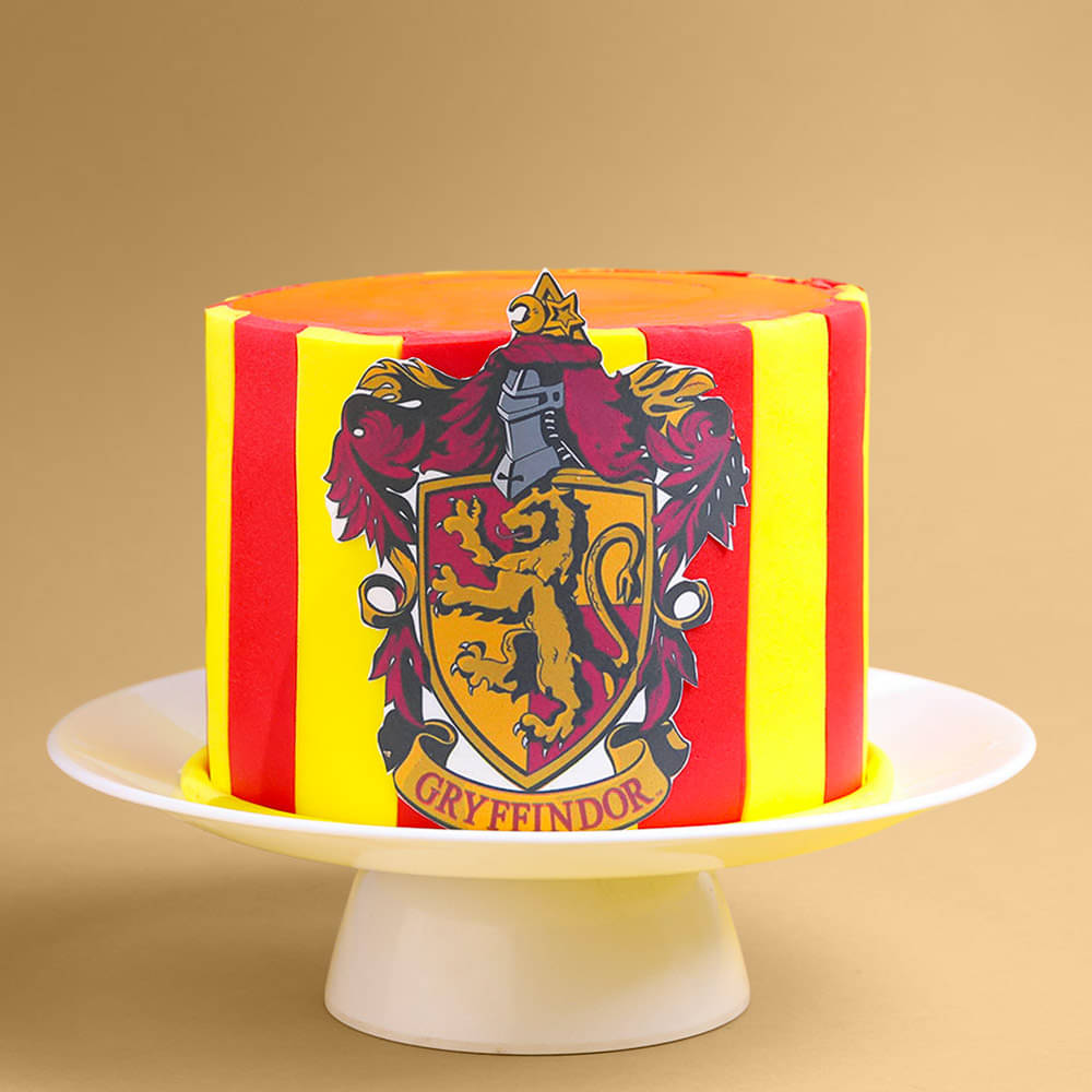Gryffindor-Themed Cake with Red and Yellow Stripes