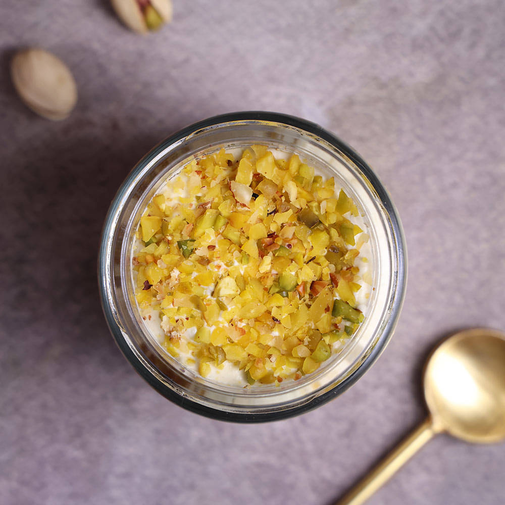 Holi Special Thandai Gulkand Jar Cake