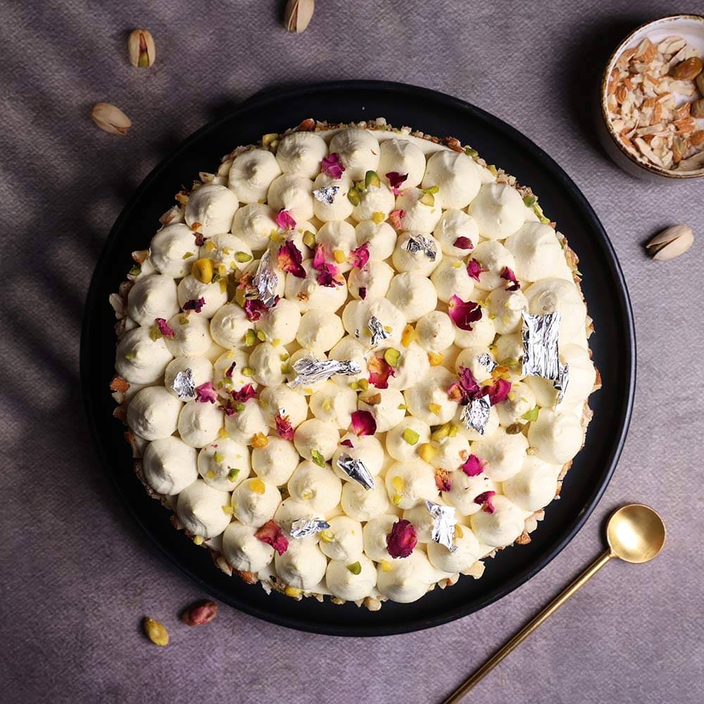 Holi Special Thandai Gulkand Cake