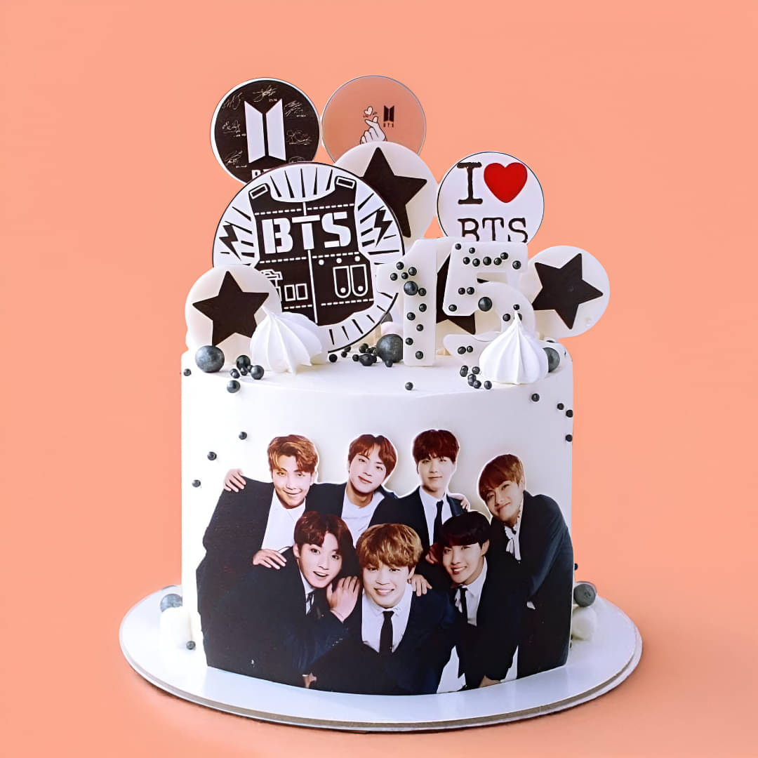BTS Fan Fever Cake