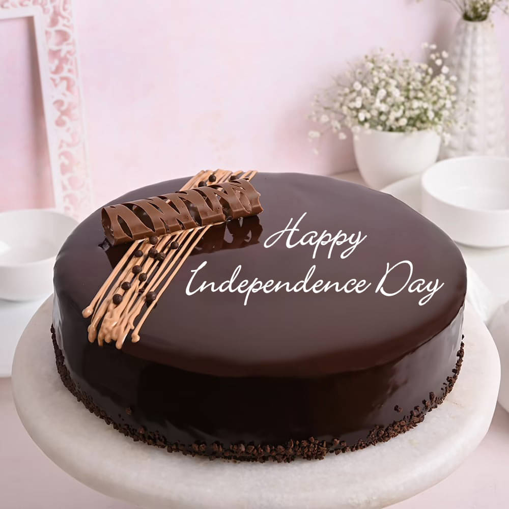 Free Vector | Independence day cake in blue a red colors