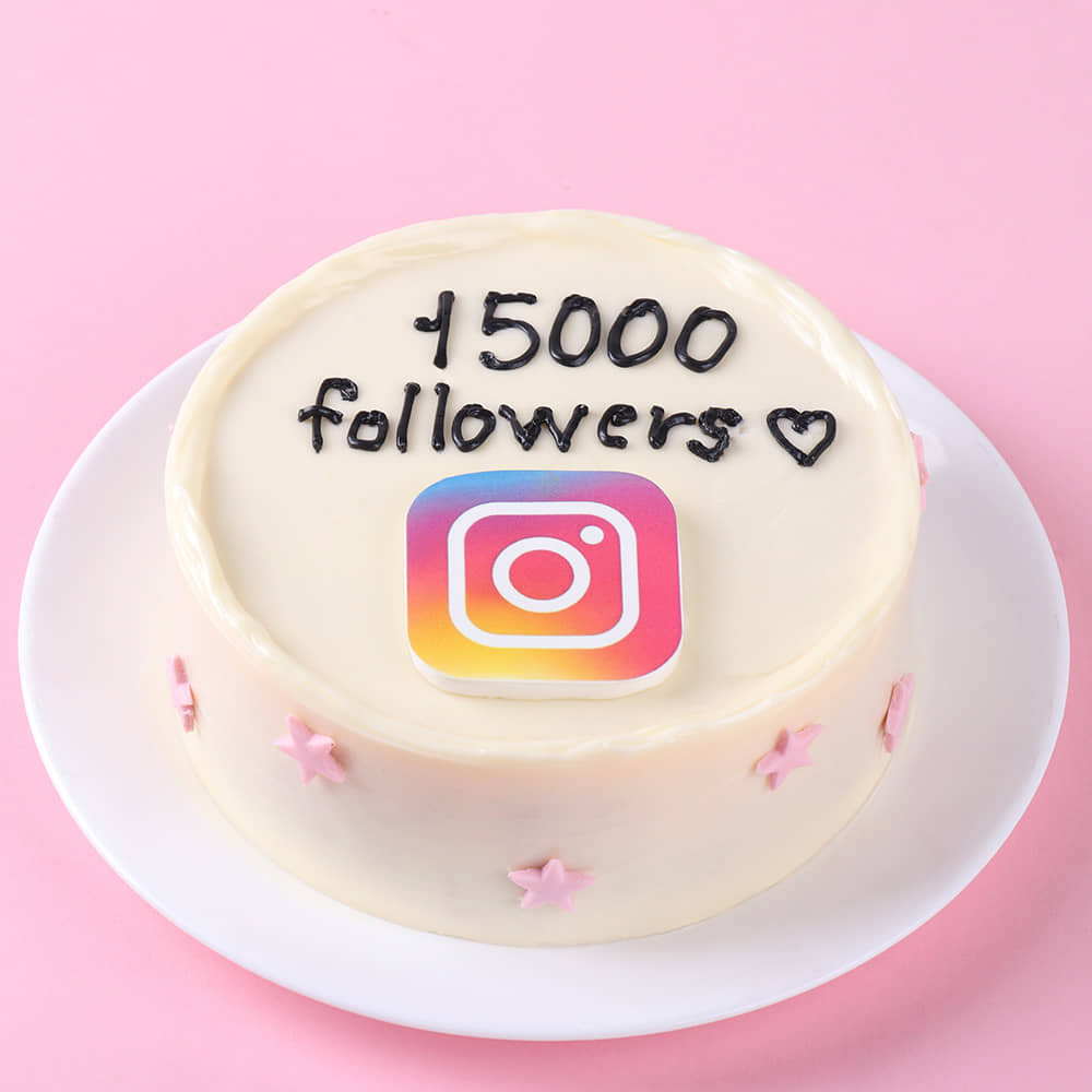 Instagram Star Cake