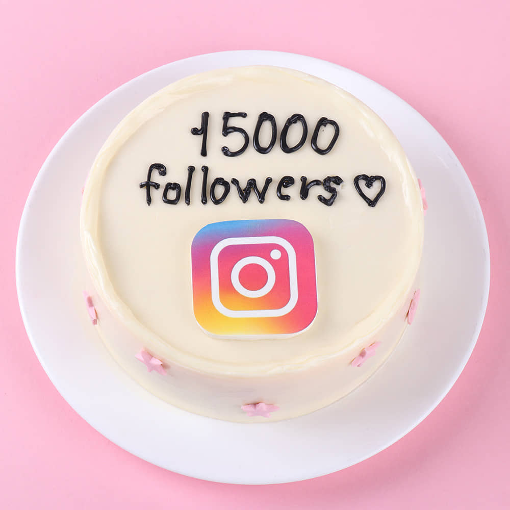 Instagram Star Cake