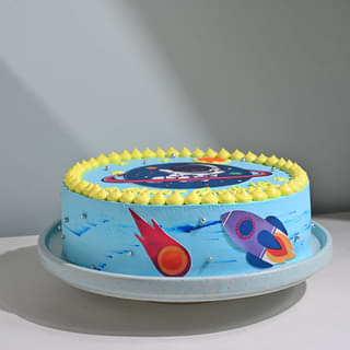 Side View of Intersteller Space Cake