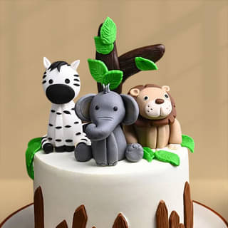 Top View of Jungle Jamboree Cake
