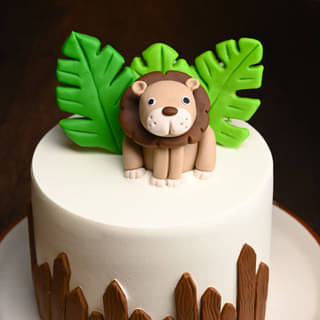 Zoomed View of Jungle Joy Lion Cake