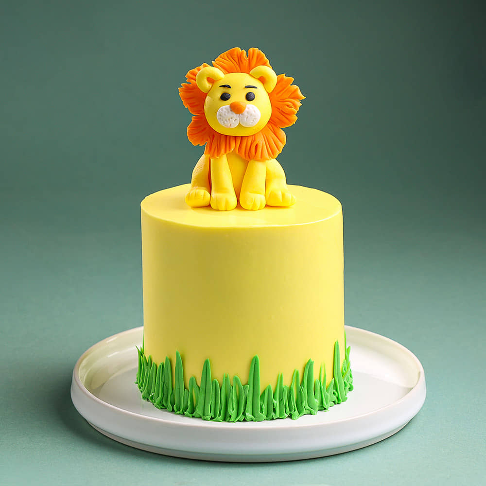 Jungle King Bento Cake