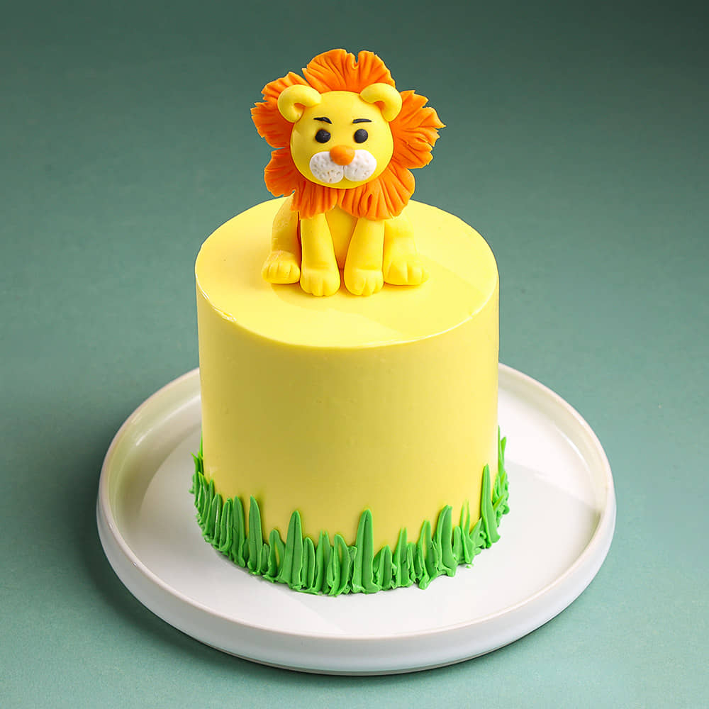 Jungle King Bento Cake