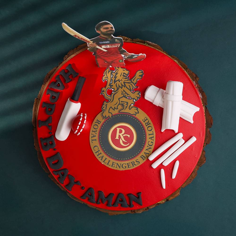 Zoomed King Kohli RCB Cricket Cake