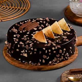 Choco Crunch KitKat Cake Online From Bakingo