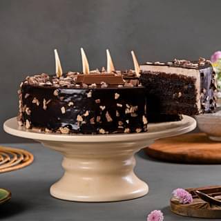 Sliced View of KitKat Chocolate Truffle Cake