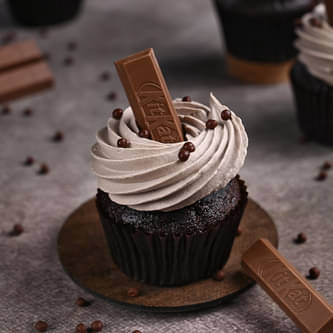 Kitkat Cupcakes