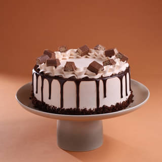 Side View of KitKat Drip Cake Side View of KitKat Drip Cake