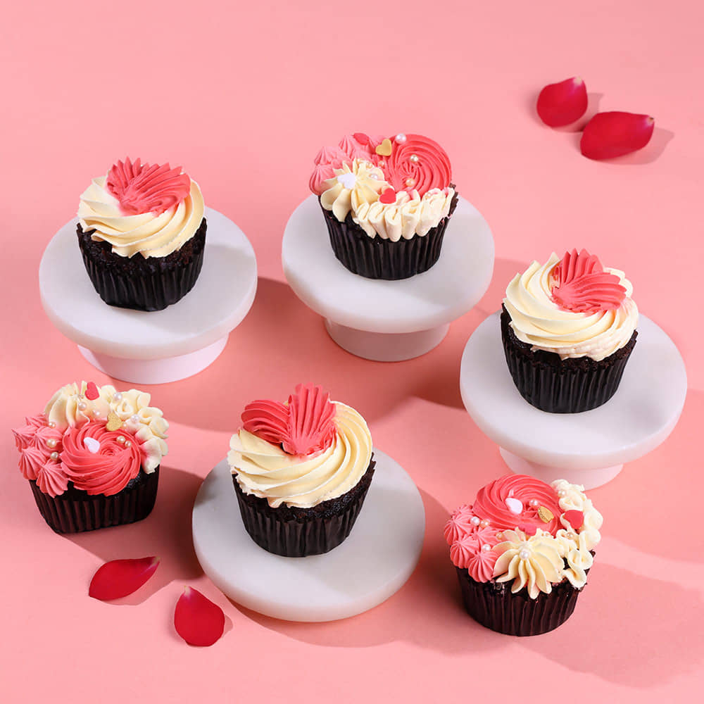 Sweet Love Cupcakes Set Of Six