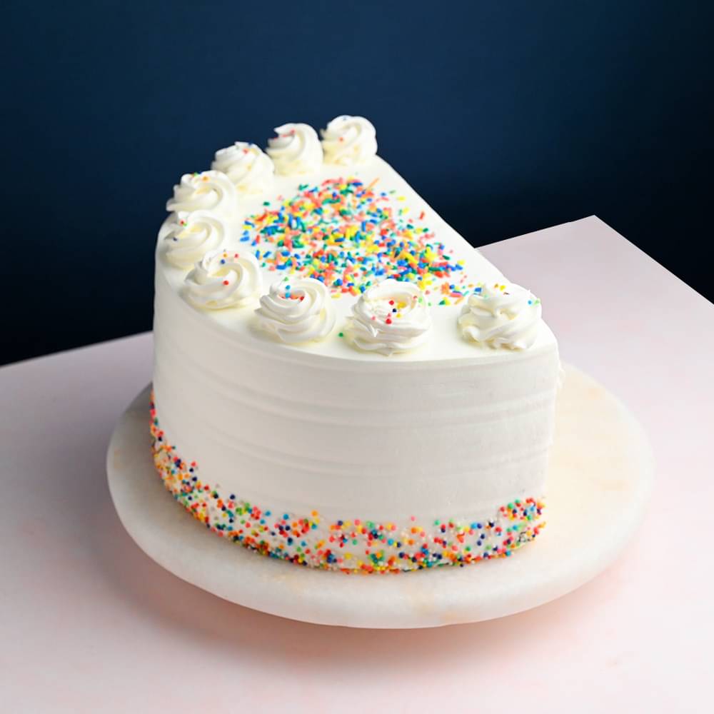 Luscious creamy Half Cake