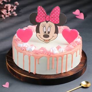 Magic Minnie Mouse Theme Cake