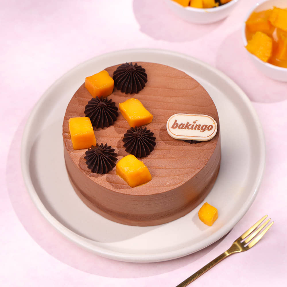 Chocolate Mango Bento Cake
