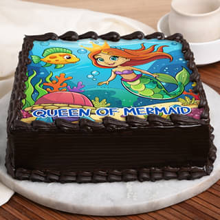 Side-View of Mermaid Majesty Cake