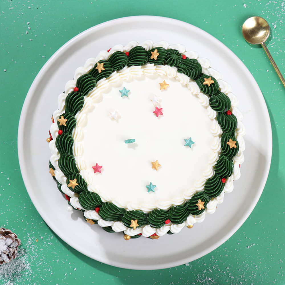 Merry Moments Wreath Cake